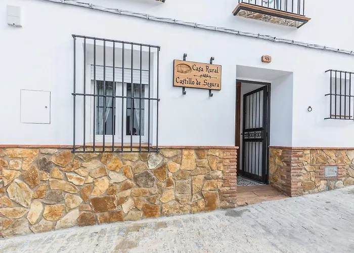 Castillo De Segura * Сегура-де-Леон
