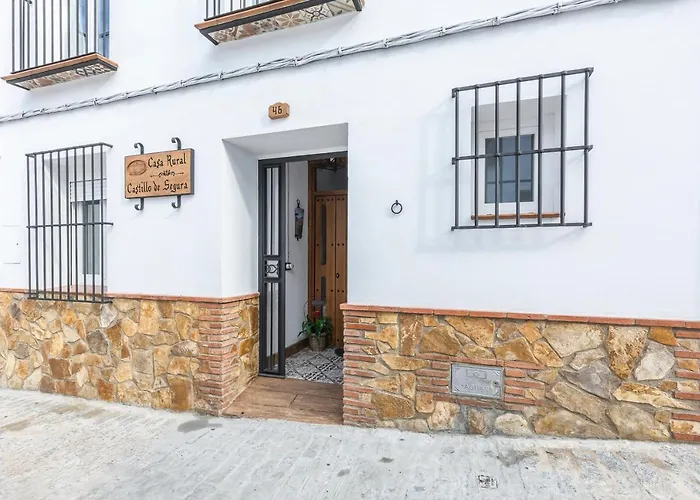 Castillo De Segura *